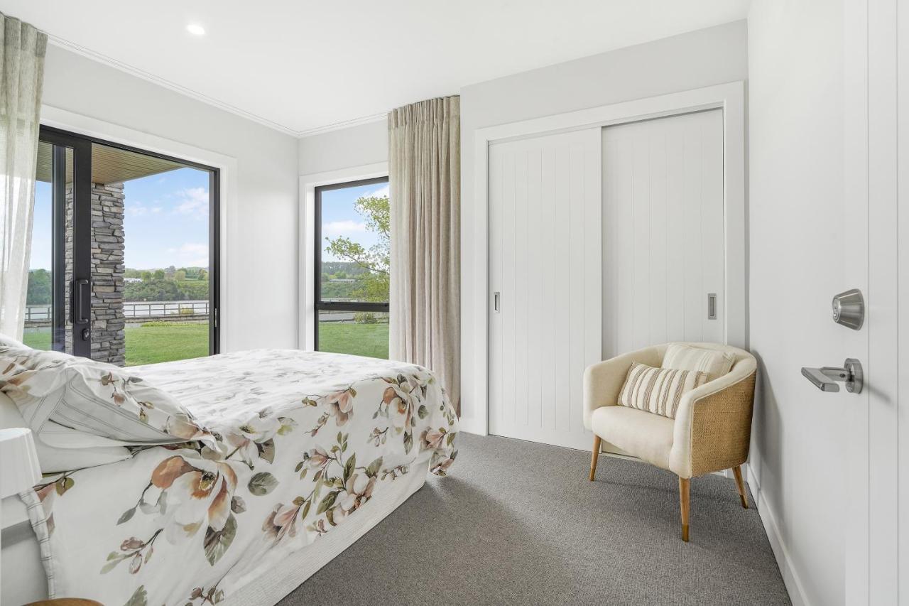 Lakeside Karapiro Downstairs Apartment Кембридж Экстерьер фото